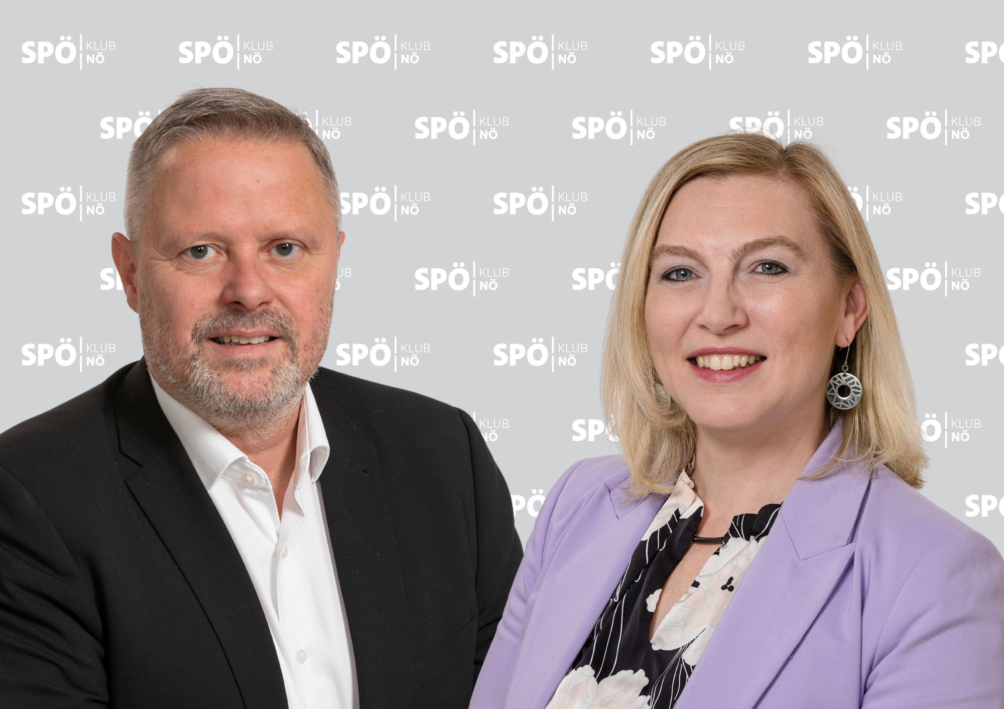 LAbg.Hahn und LAbg. Spenger vor Klubwand